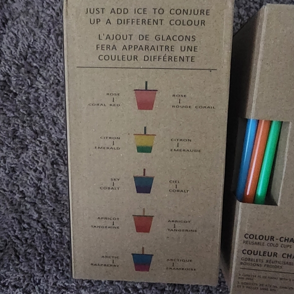 Color changing cups - Picture 2 of 3